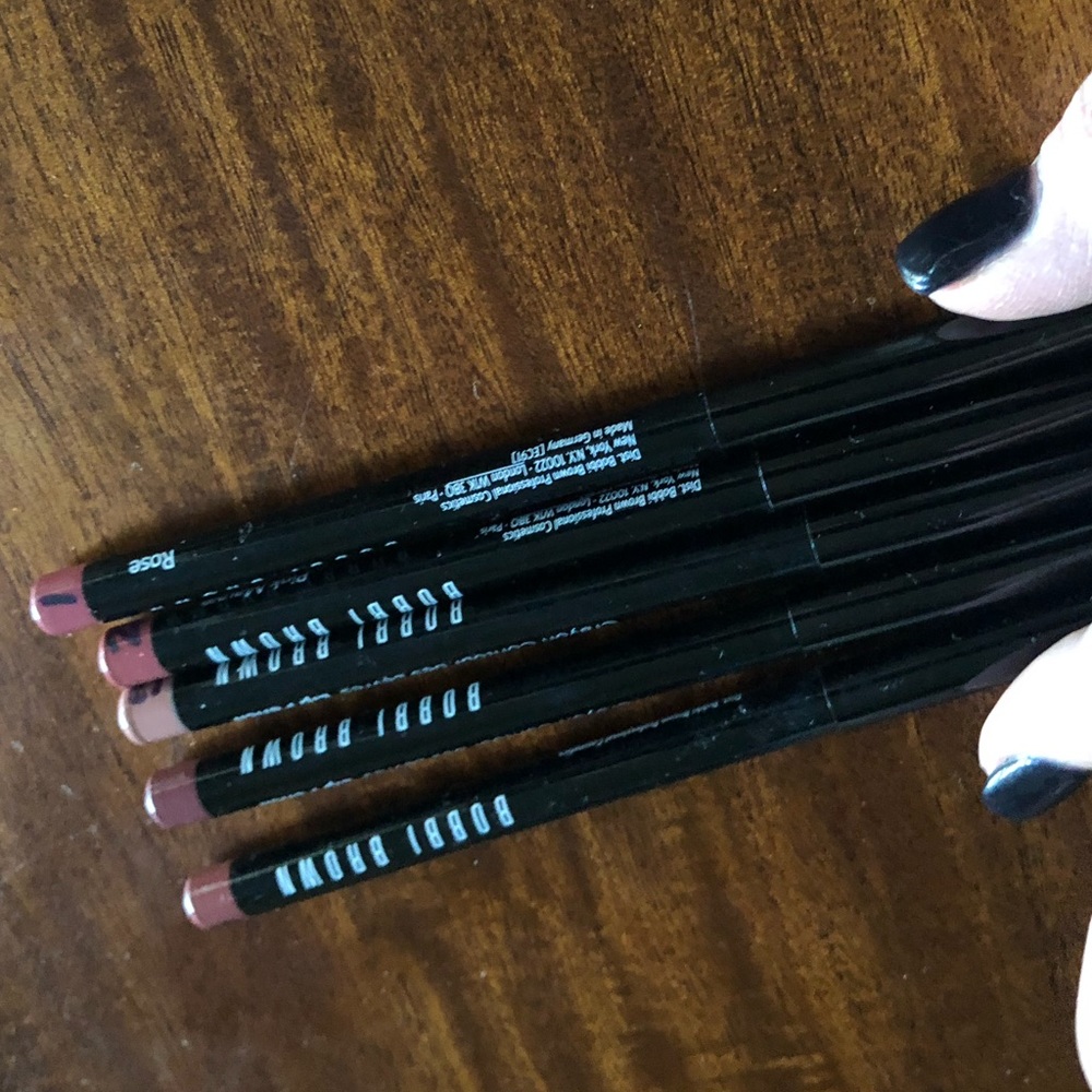 5 Bobbi brown lip liner pencils